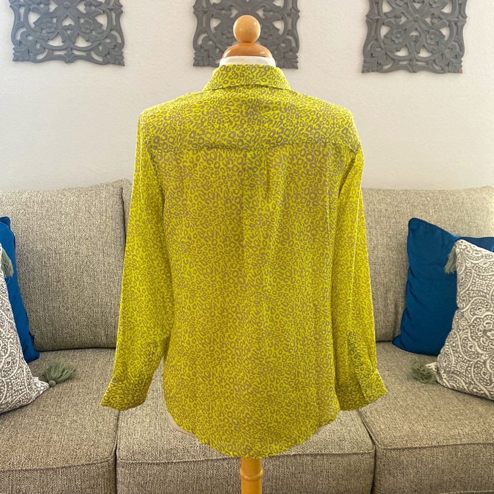 NWT NEW Banana Republic blouse size Medium - Picture 2 of 4